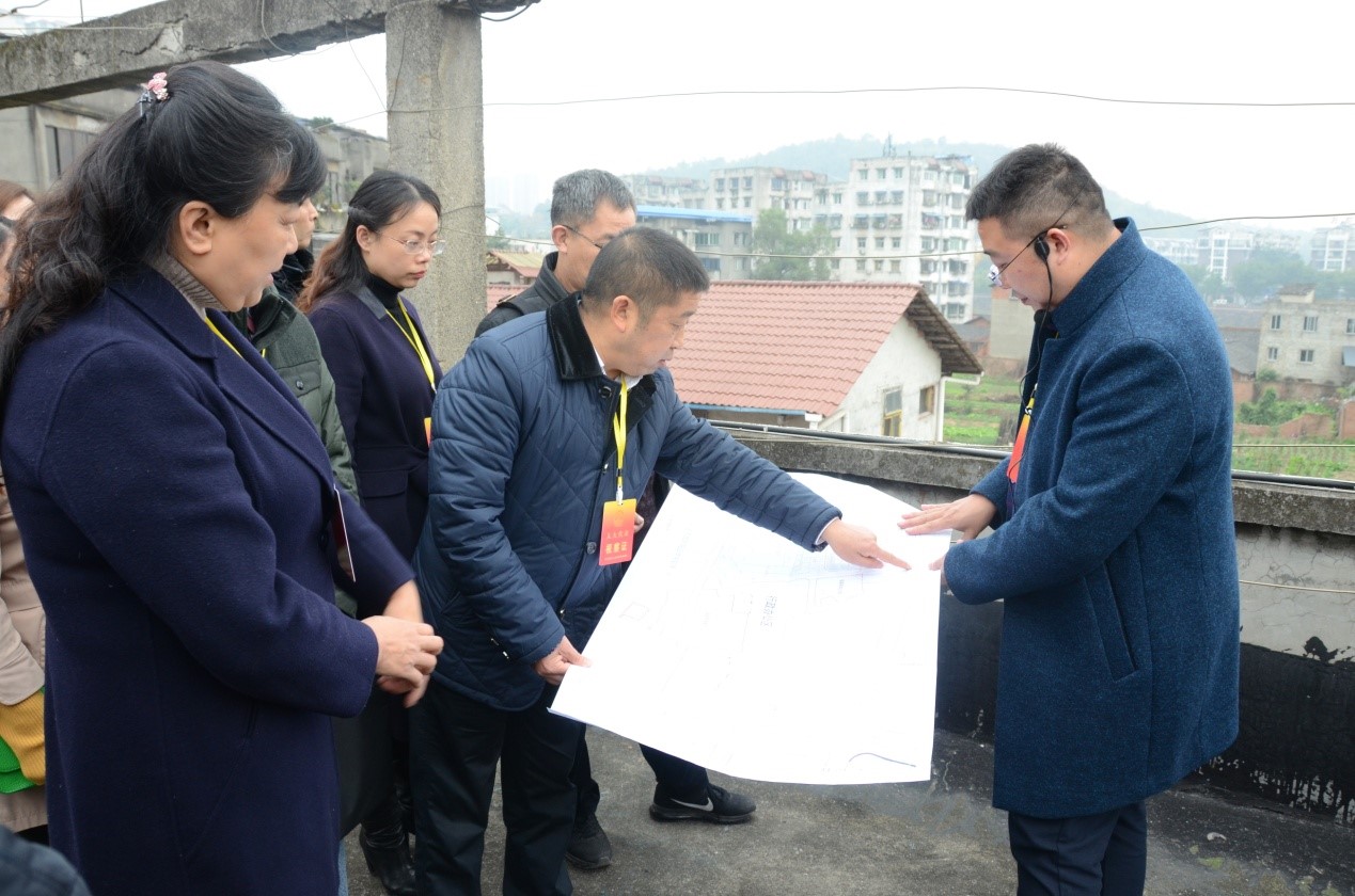 市人大代表中江代表团第三小组.jpg